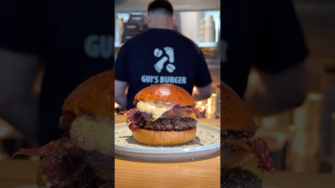 Japan’s #1 Burger 🍔 Ranked #17 in the World