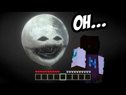 The moon is changing in Minecraft...