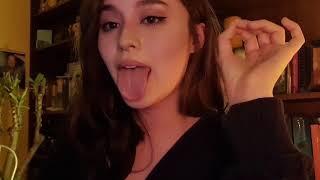 JadeyAnh Gives a tip