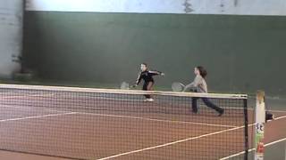 preview picture of video 'Mario Tennis 1er match en double contre Auch - Match de Poule - Eauze Janvier 2010'