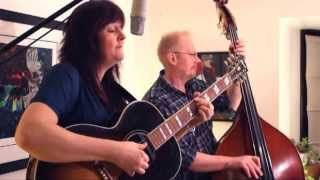 Sophie Bancroft and Tom Lyne - Telephone Song #BancroftLyne #JazzDuo