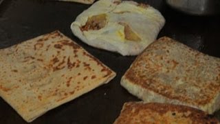 Egg Paratha Making in Mumbai