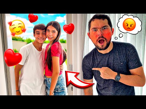 My dad got mad at my boyfriend | Sarah de Araújo