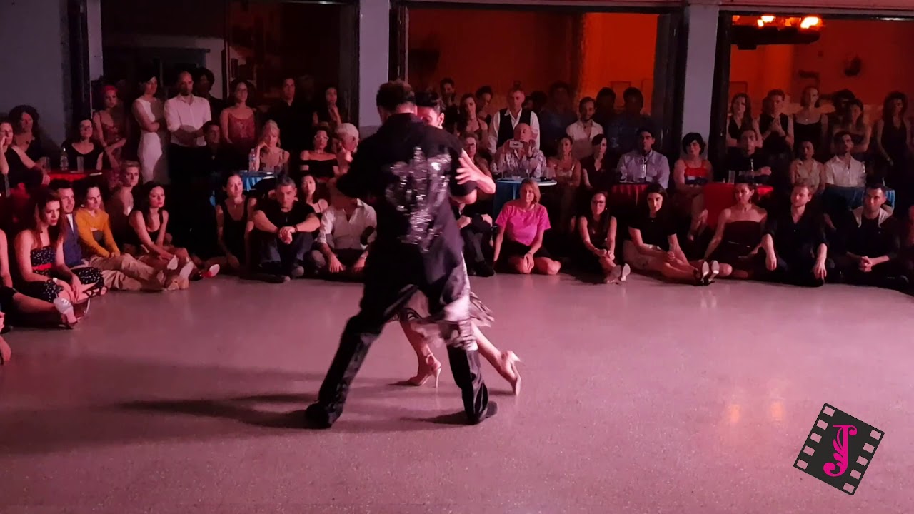 MARIANO "CHICHO" FRUMBOLI & MOIRA CASTELLANO || "QUIERO VERTE UNA VEZ MAS"