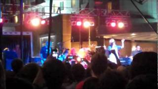 Guided by Voices - Shocker in Gloomtown/Tractor Rape Chain