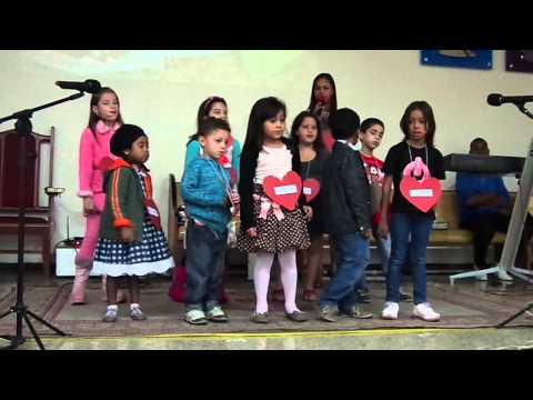 Homenagem do dia das mães 12/05/2013 - Grupo de Crianças