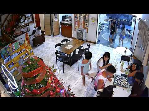 DANIEL PADILLA SPOTTED at Tucafé Playhouse!😱