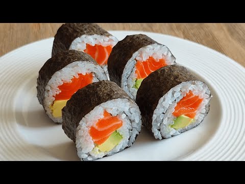 Easy Salmon Avocado Sushi Roll Recipe | Japanese Homemade Sushi for Beginners