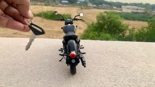 Royal Enfield New Classis 350 Scale Model | 1: 12 | Stealth Black | Die-Cast | Miniature | DIY |