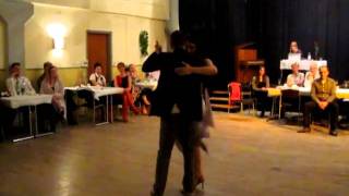 Katalin Czidor och Tihamer Bogdan på milonga hos Tango Divino  i Örebro 110416 - vals