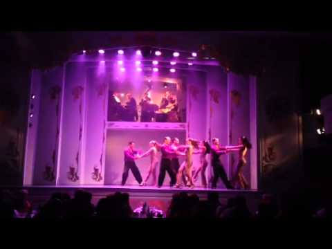 Cena en el CAFE de LOS ANGELITOS, Buenos Aires, Argentina.