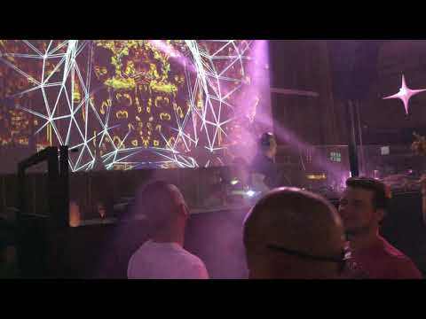 Rich drops WhoMadeWho - Monteseratt (Artbat remix)  @ Cinema Hall Budapest 27.04.2019.