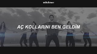 Cem Belevi - Aç Kollarını (Lyrics) [Video Oficial]