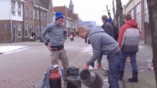 preview picture of video 'Melkbusschieten in Kampen  2012.avi'