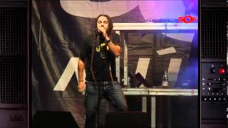 Huecco &quot;Cerezas&quot; (Concierto Moto GP Cheste 2008) - Directo