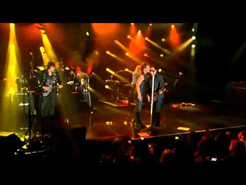 Bon Jovi - Bad Medicine-Pretty Woman-Shout (NY, 10-NOV-2010)