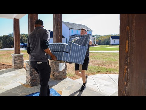 Experience White-Glove Delivery at Furnitureland South