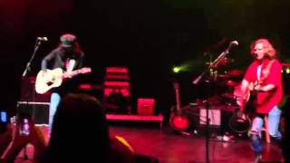 Frankie Ballard It Don't Take Much