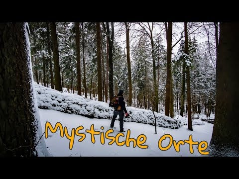 Geheimer Ort im Wald - Mystische Plätze in Bayern