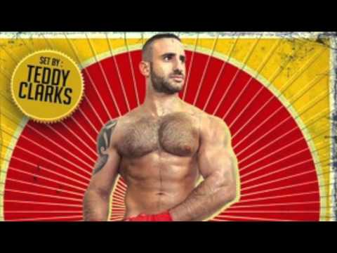 Papa Champions Paris - Set by Teddy Clarks