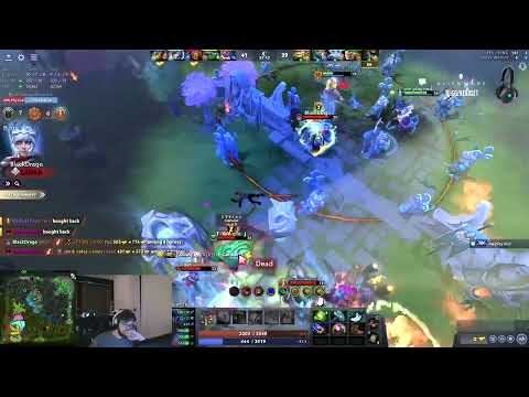 Qojqva coordinates nicely with teammates over voice comms, then this happens...