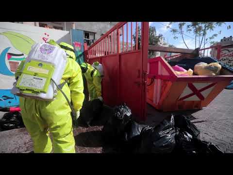 كيف تتعامل بلدية غزة مع مخلفات الحجر الصحي