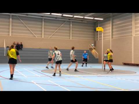 Korfbal: Trekvogels - Conventus