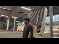 Riproduci video