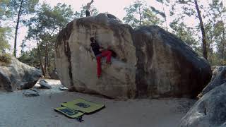 Video thumbnail of Samble Émouvant, 4-. Fontainebleau