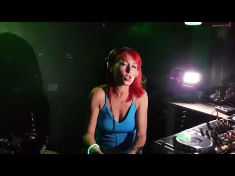 Lisa pin-up bounce factory UV party 2017