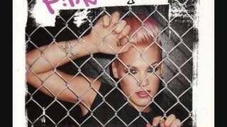 P!nk - Don't Let Me Get Me (Tracy Young 'Juicy Horn' Radio Edit)