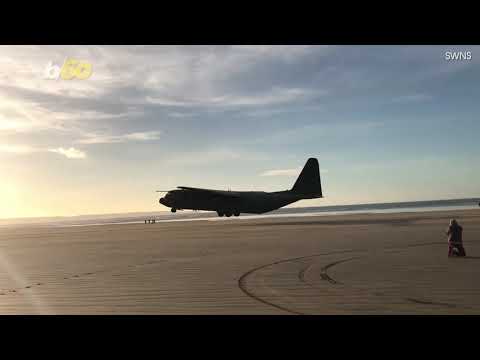 Amazing Video of Giant Hercules Plane Landing on the Beach