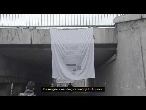 白いカーテンに、拒絶された告発を印刷する / KLOOP「KOSHOGO」