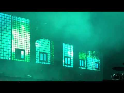 STOCKHOLM PRIDE Smash into Pieces. 1. Schlagerkväll. Torsdag 1 augusti 2024