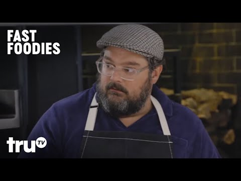 Fast Foodies - Wendy’s Baconator Square Patties And Crispy Bacon For Bobby Moynihan (Clip) | truTV