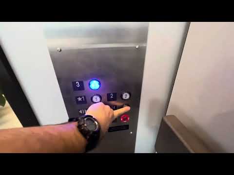 Elevator Midland Plaza