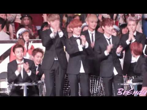 131122 MAMA in HK when EXO meet Aaron Kwok
