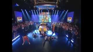 Geri Halliwell - It's Raining Men - TOTP (First Performance)