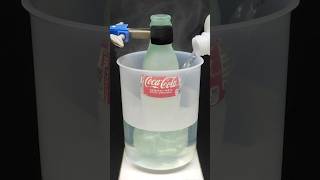 Dissolving glass in scary hydrofluoric acid