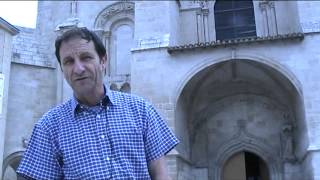 preview picture of video 'Art roman en Bas Poitou - l'église de Benet.flv'