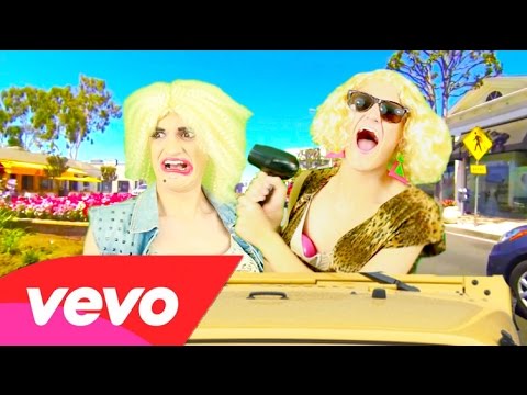Britney Spears, Iggy Azalea - Pretty Girls (PARODY)