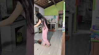 Download lagu Daily life of a Javanese woman who lives in the district of #adml #vlog #minivlog #fyp #trend #tr... mp3