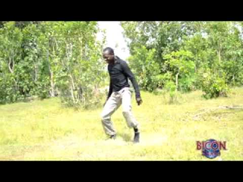 Eliasi mnyamwezi -- Mage / bicon studio