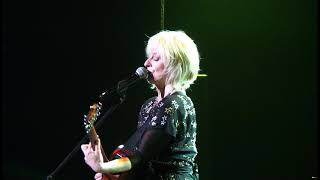 GIRLFRIEND (Julia Fordham | 2018 Momentum Live MNL)