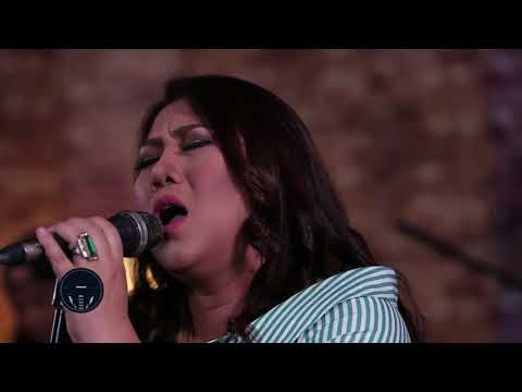 Idayu AF Megastar UnBreak My Heart Unplugged