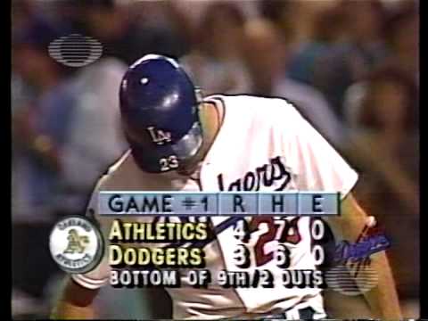 Baja del 9no. Inning del Juego 1 De La Serie Mundial de 1988 - Dodgers vs. Athletics (15/X/88)