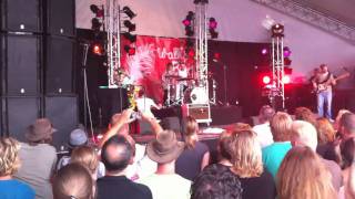 Wallis Bird drums @ Lowlands 2010