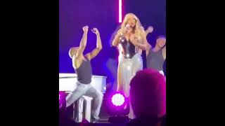 Mariah performing Honey/Heartbreaker