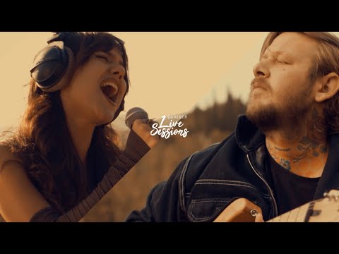 Şanışer Live Sessions - Hüsran Hepsi (w/Melike Özdemir)