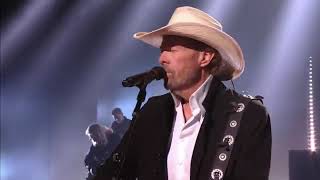 Toby Keith - Don’t Let The Old Man In - People’s Choice Country Awards - 2023